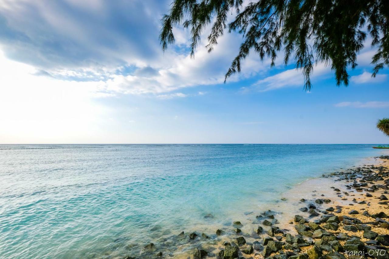 Отель Oyo 1373 Chili Gili Гили Траванган Экстерьер фото